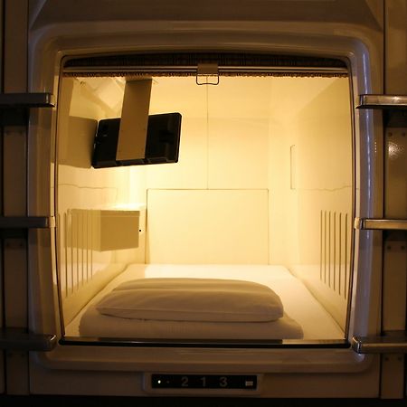 Sauna & Capsule Hotel Hokuo Tokyo Bagian luar foto